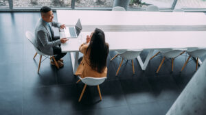 ROI（投資利益率）とは？計算方法から実践的な向上施策まで完全解説